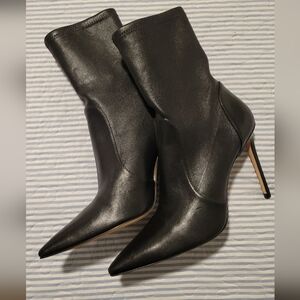 Stuart Weitzman 100 bootie size 11